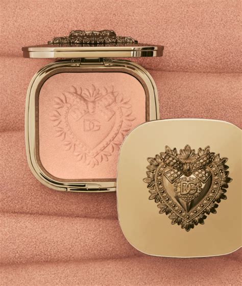 Dolce & Gabbana makeup powder